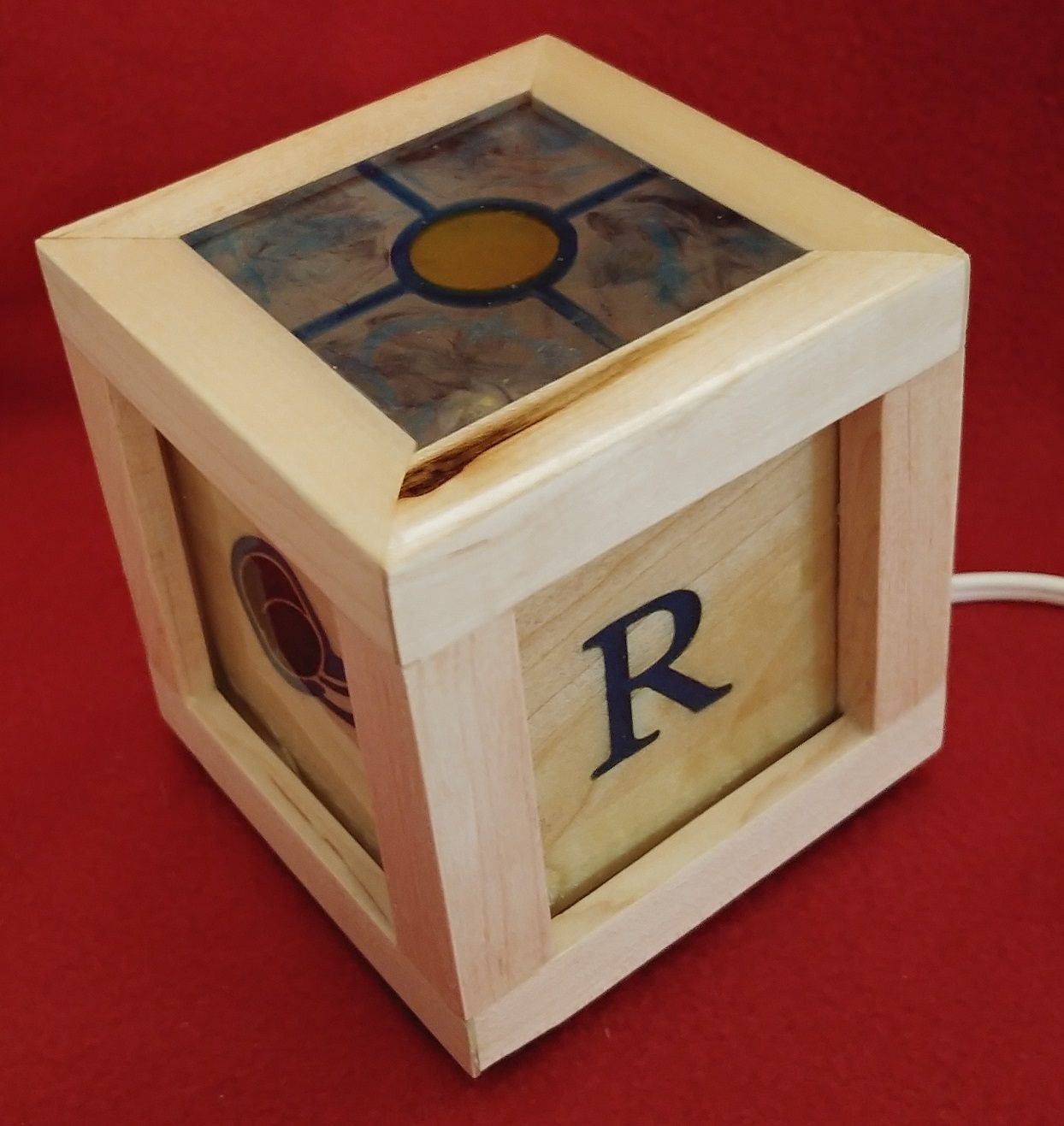 Cube lamp — handmade by QCraft