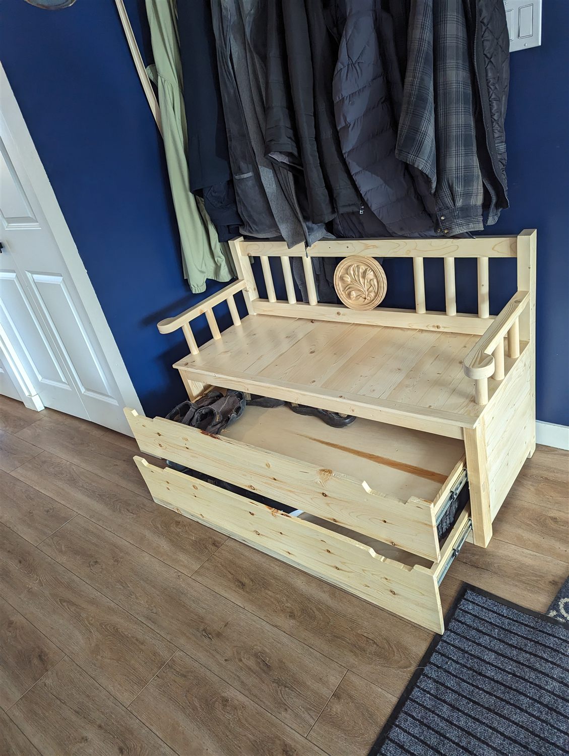 Entryway bench — handmade by QCraft